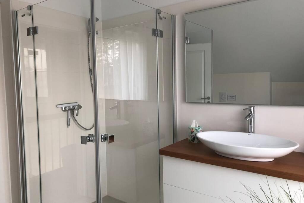 Leaf&Stay Ferienhaus Auf Usedom Mit Optionaler Wallbox Usedom Town Esterno foto